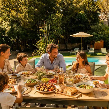 别墅 Provenzalische Mit Pool & Garten - Du Vallon By Sur La